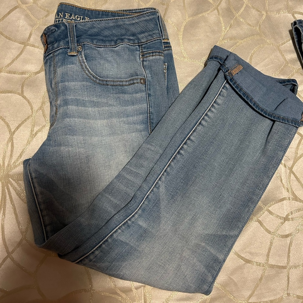 Cropped American Eagle Jeans
